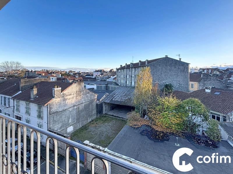 Appartement - 96 m² - 4 pièces