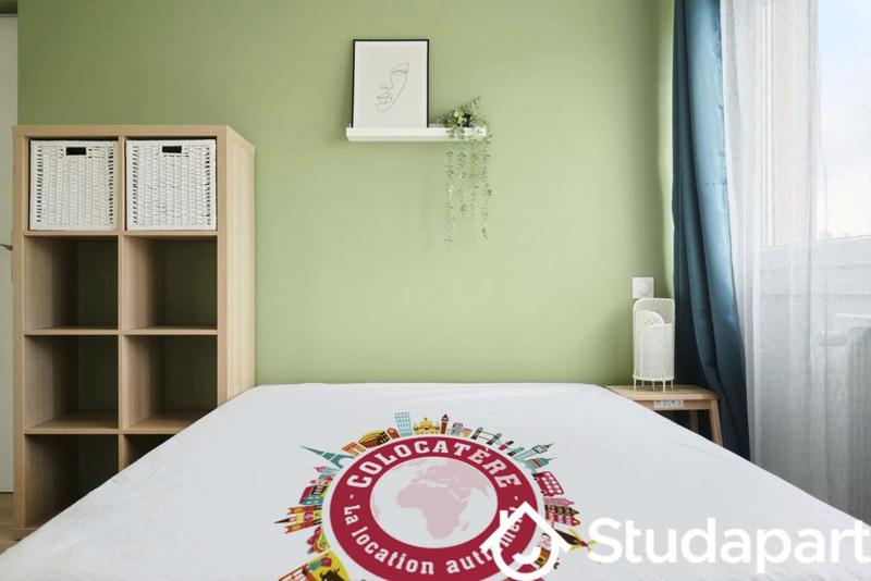 Chambre - 12 m² - 1 pièce