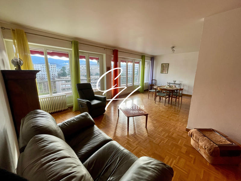 Appartement - 98 m² - 4 pièces