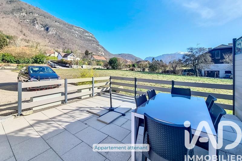 Maison - 198 m² - 9 pièces