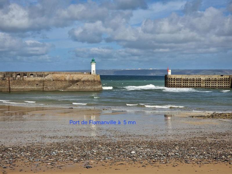 Maison traditionnelle - 253 m² - 10 pièces