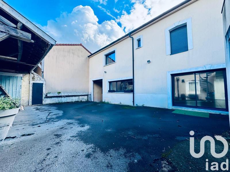 Maison de village - 304 m² - 7 pièces