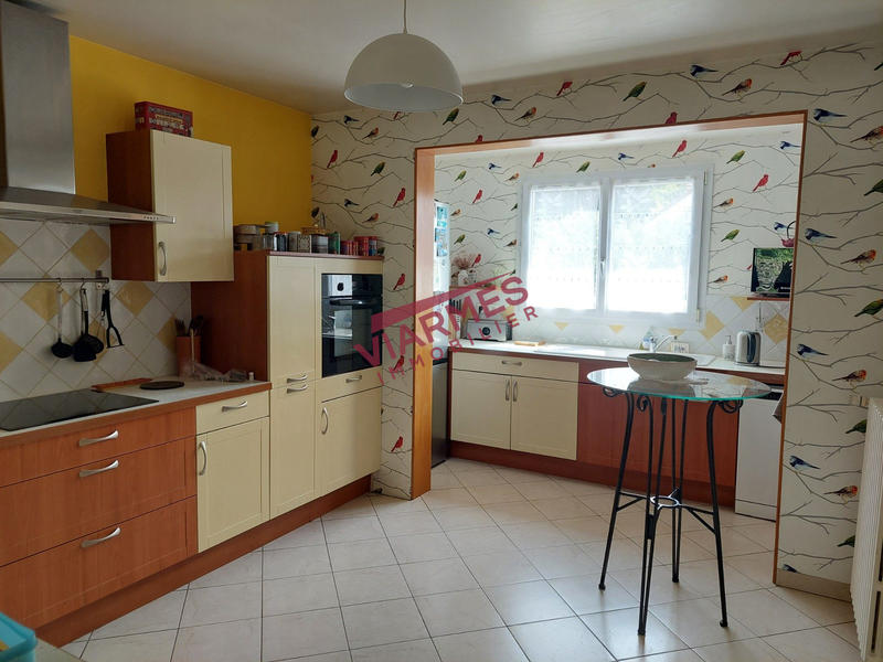 Maison - 170 m² - 7 pièces