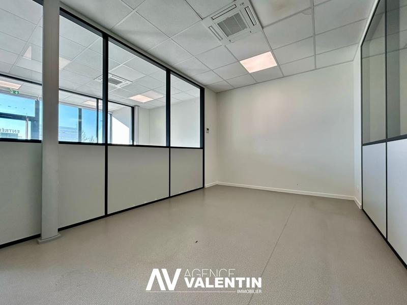 Local commercial - 215 m²