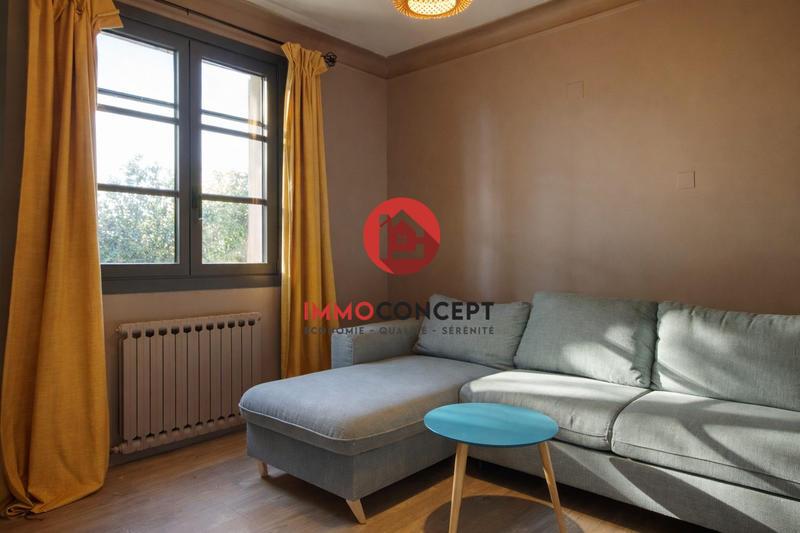 Villa - 260 m² - 7 pièces