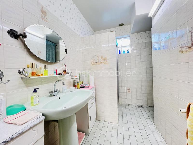 Maison - 127 m² - 7 pièces