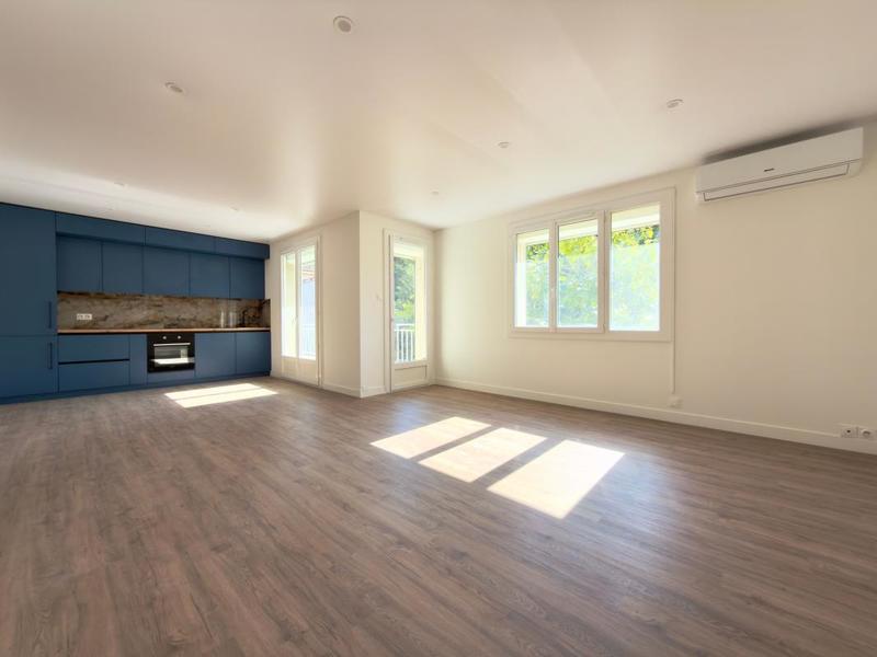 Appartement - 80 m² - 4 pièces