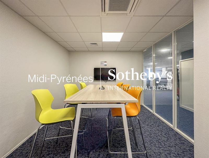 Local d'activités - 4 564 m²