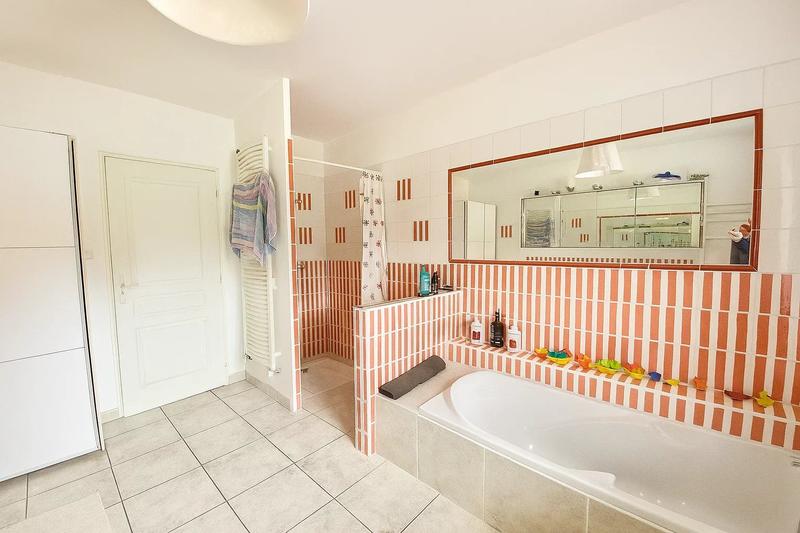 Maison - 200 m² - 5 pièces