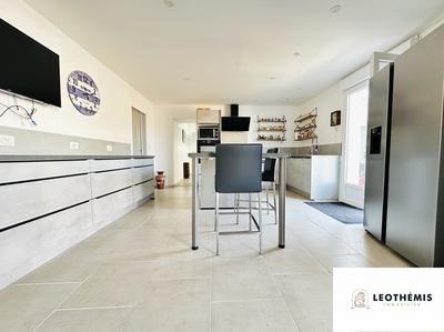 Maison - 127 m² - 5 pièces