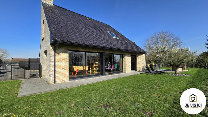 Maison - 199 m² - 8 pièces