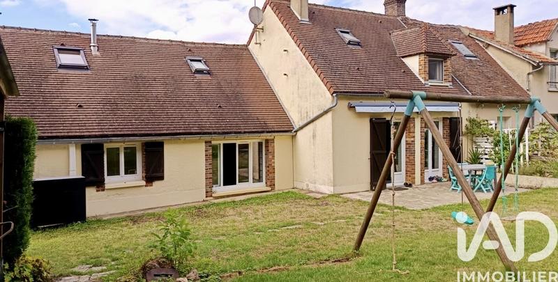 Maison - 98 m² - 6 pièces