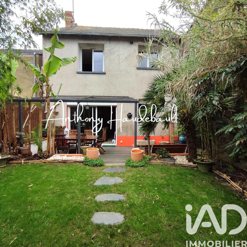 Maison - 104 m² - 5 pièces