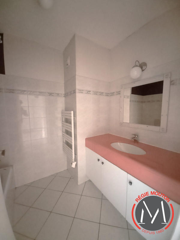 Appartement - 81 m² - 3 pièces