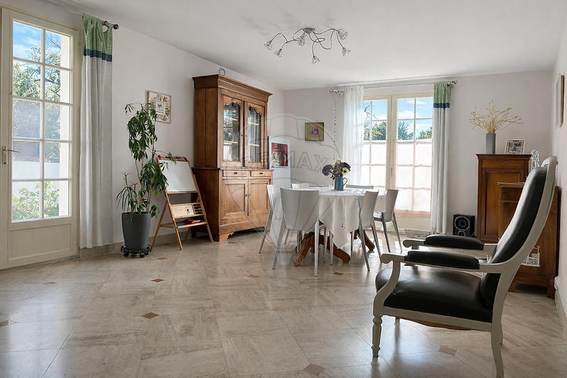 Maison - 147 m² - 7 pièces