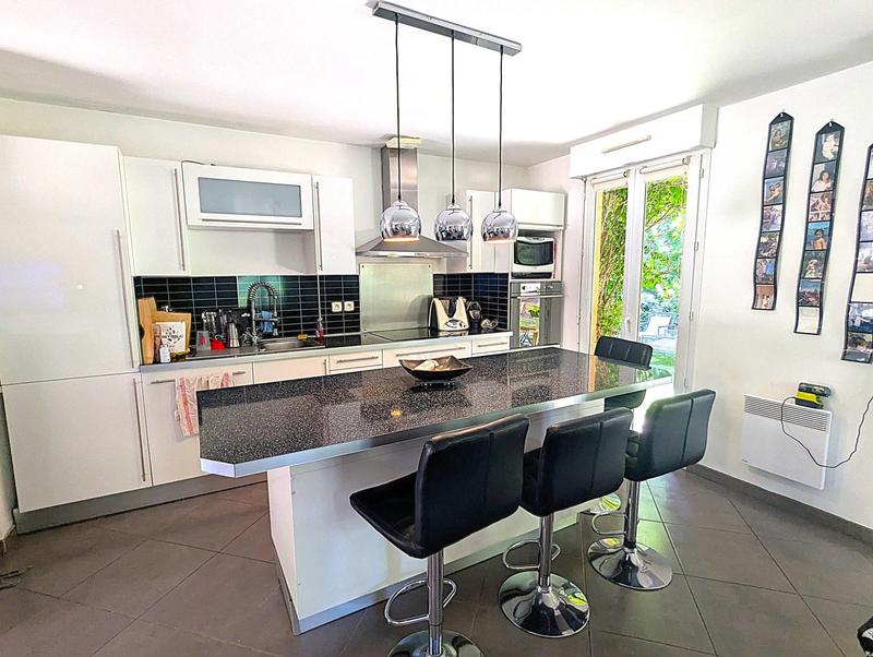 Maison - 98 m² - 4 pièces