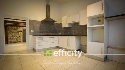 Maison - 96 m² - 4 pièces