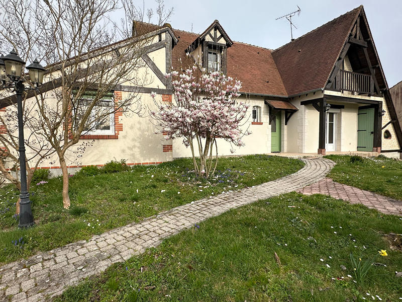 Maison - 166 m² - 6 pièces