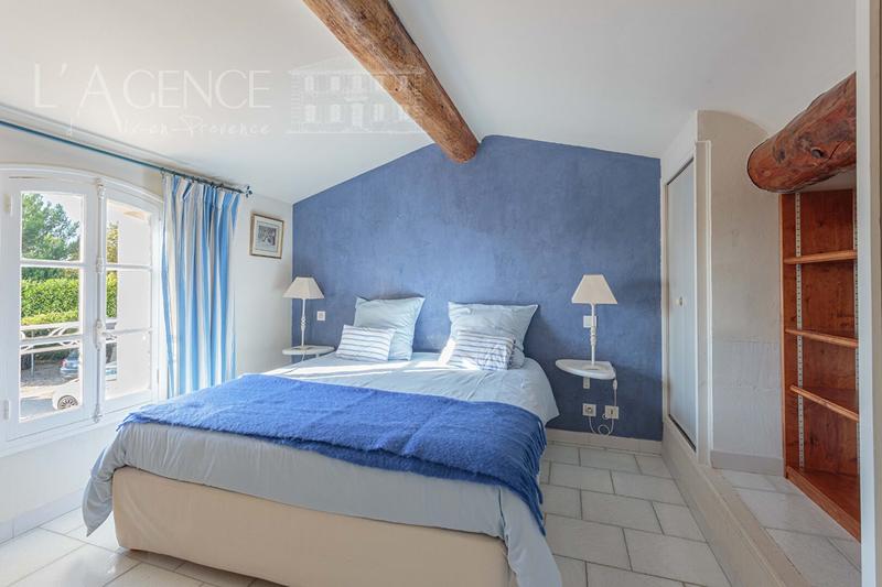 Maison - 326 m² - 7 pièces