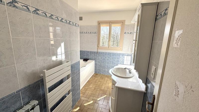 Maison - 122 m² - 5 pièces