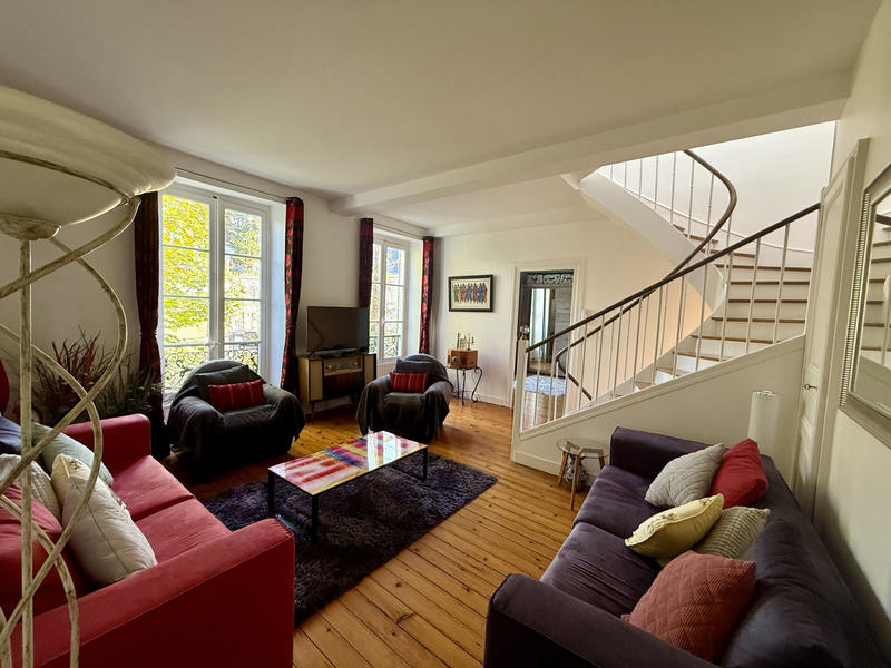 Maison - 191 m² - 7 pièces