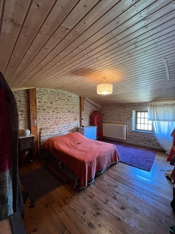 Maison - 198 m² - 9 pièces