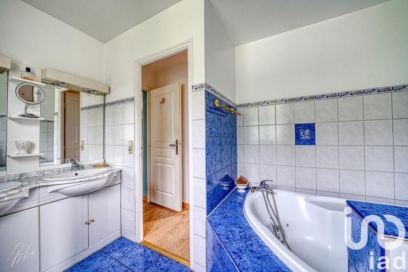 Maison - 125 m² - 7 pièces