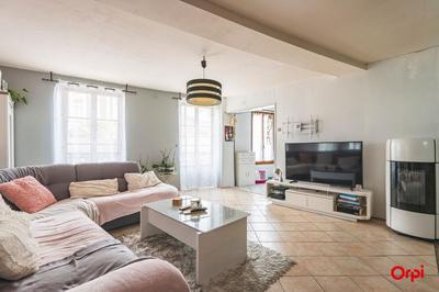 Maison - 97 m² - 4 pièces