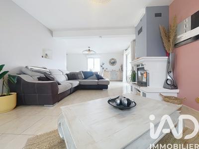 Maison - 137 m² - 5 pièces