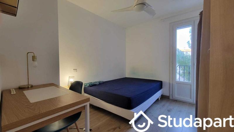 Chambre - 12 m² - 1 pièce