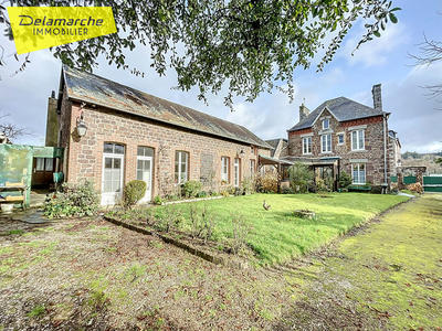 Maison - 180 m² - 10 pièces