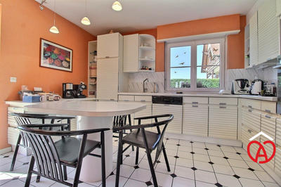 Maison - 165 m² - 6 pièces