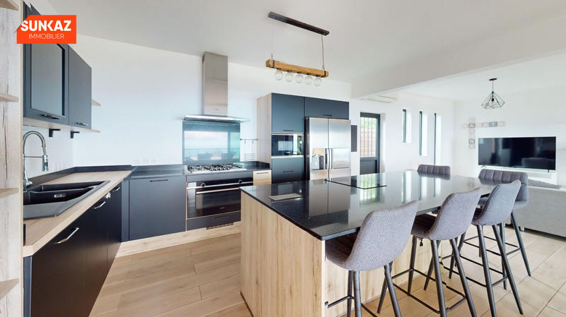 Maison - 144 m² - 5 pièces