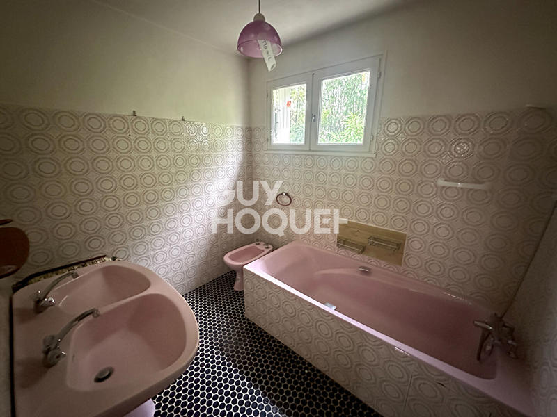 Maison - 171 m² - 9 pièces