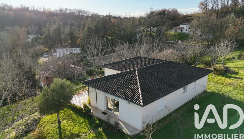 Maison - 190 m² - 6 pièces