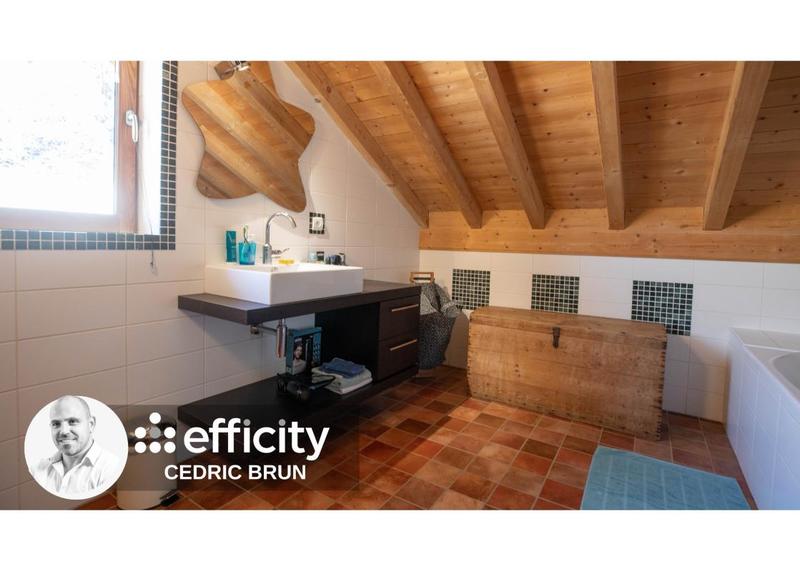 Châlet - 201 m² - 7 pièces