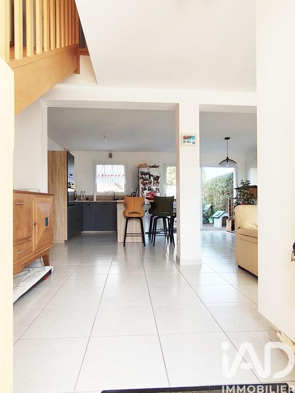 Maison - 90 m² - 6 pièces