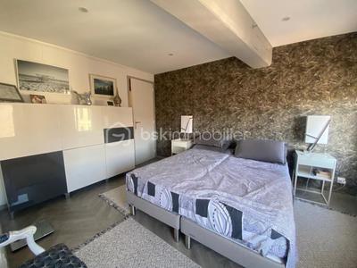 Appartement - 79 m² - 3 pièces