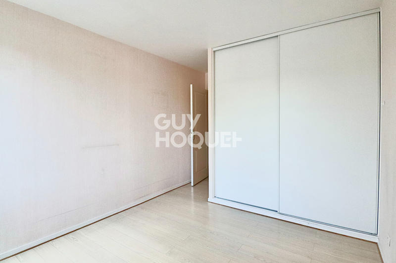 Appartement - 90 m² - 4 pièces