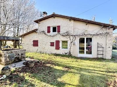 Maison - 250 m² - 9 pièces
