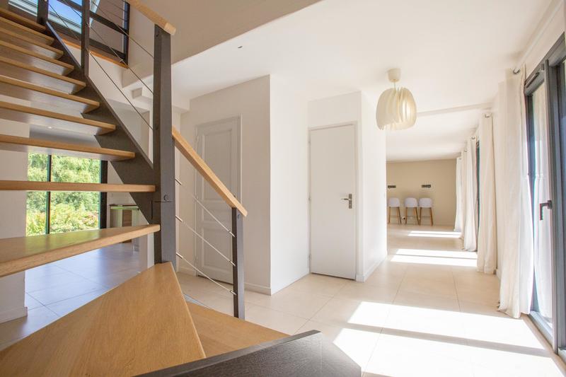 Maison - 180 m² - 7 pièces