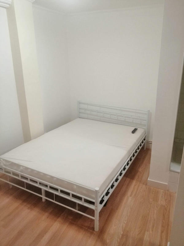 Maison - 280 m² - 12 pièces