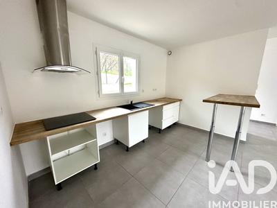 Maison - 92 m² - 4 pièces