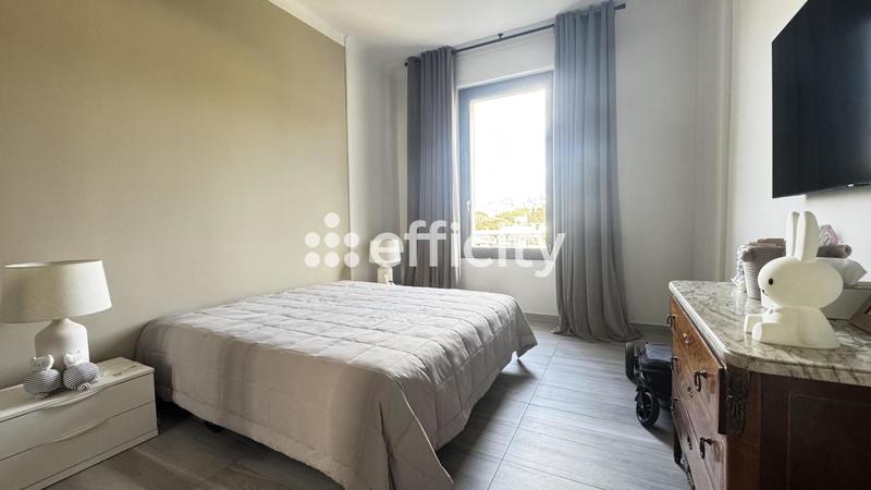 Appartement - 170 m² - 5 pièces