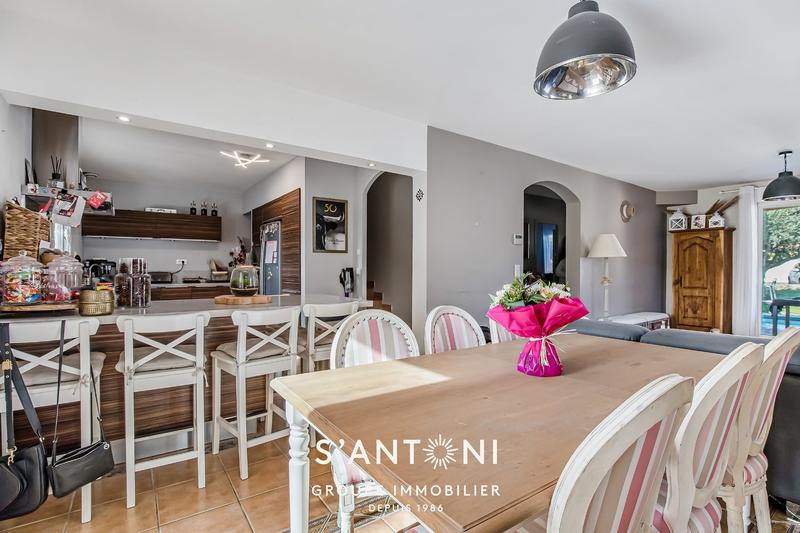 Maison - 153 m² - 7 pièces