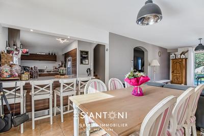 Maison - 153 m² - 7 pièces