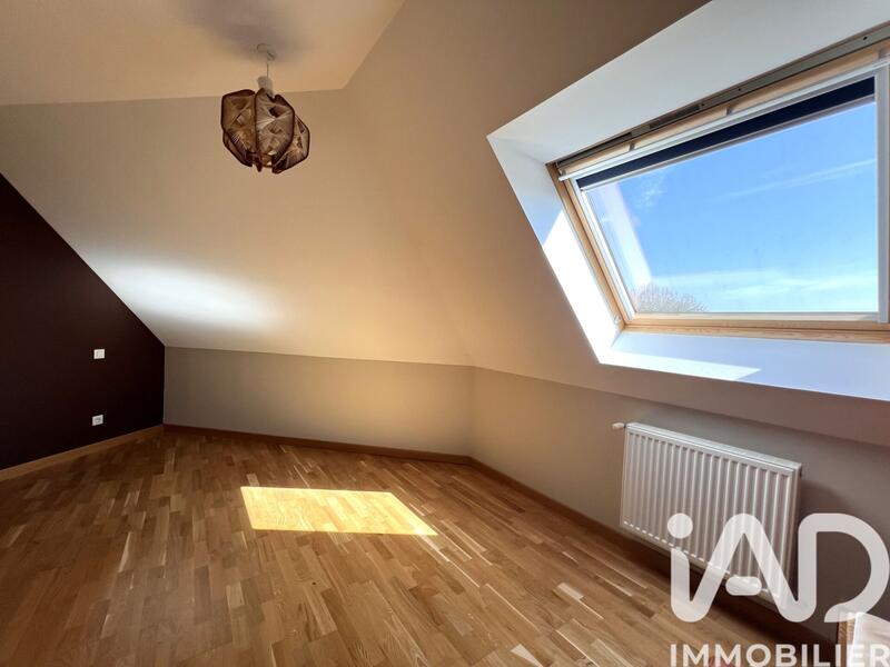 Maison - 212 m² - 6 pièces