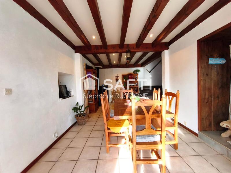 Maison - 120 m² - 6 pièces