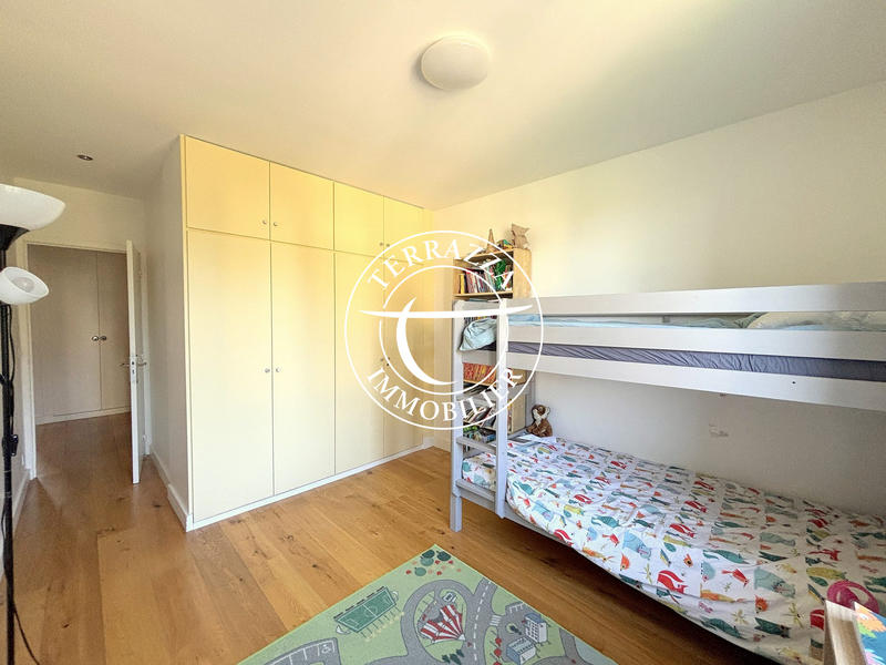 Duplex - 199 m² - 9 pièces