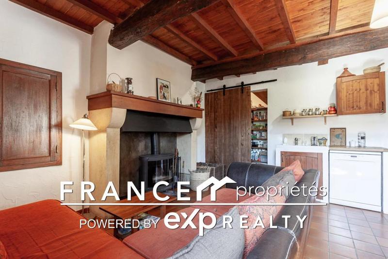 Maison - 223 m² - 7 pièces